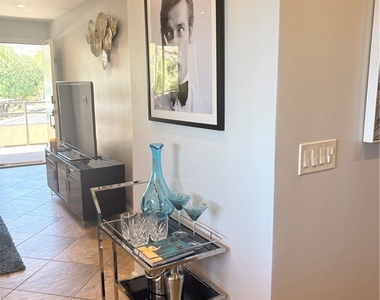 510 N Villa Court - Photo Thumbnail 8