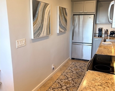 510 N Villa Court - Photo Thumbnail 5