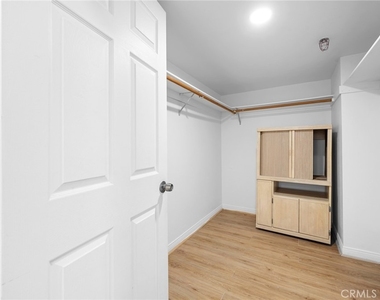 116 W Maple - Photo Thumbnail 19