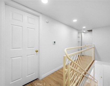 116 W Maple - Photo Thumbnail 16
