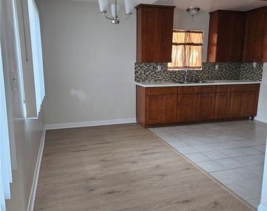 124 W Cherry - Photo Thumbnail 2