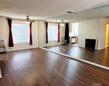 2411 S Baldwin Avenue - Photo Thumbnail 3