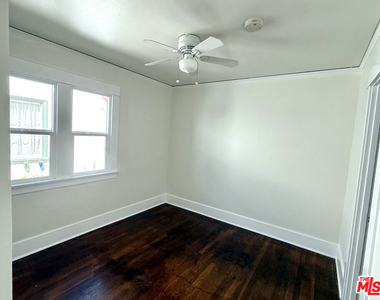 1806 9th Street - Photo Thumbnail 9