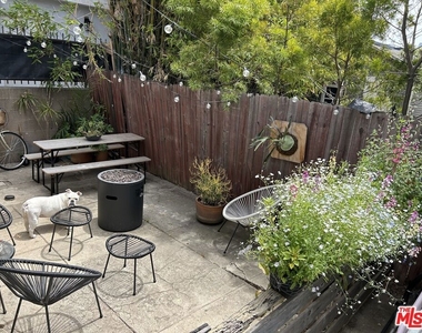 1806 9th Street - Photo Thumbnail 10