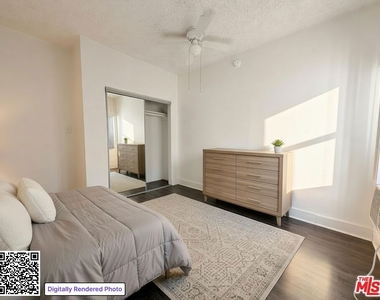 2611 W Orchard Avenue - Photo Thumbnail 2