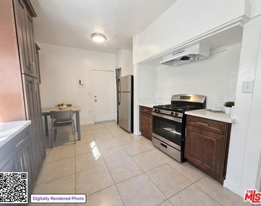 2611 W Orchard Avenue - Photo Thumbnail 6