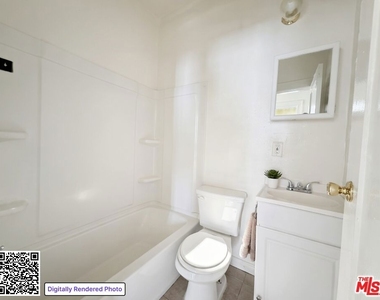 2611 W Orchard Avenue - Photo Thumbnail 8