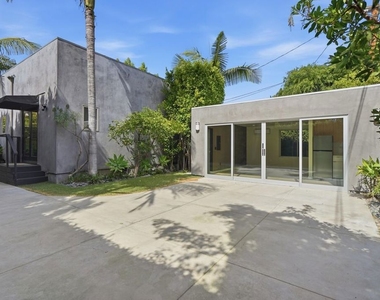 460 La Jolla Avenue - Photo Thumbnail 12