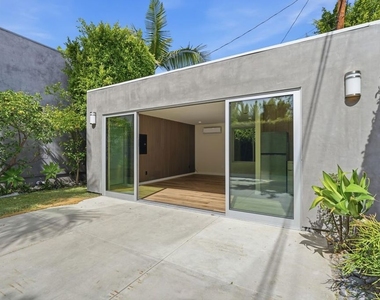 460 La Jolla Avenue - Photo Thumbnail 11