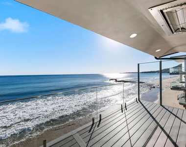 25216 Malibu Road - Photo Thumbnail 8