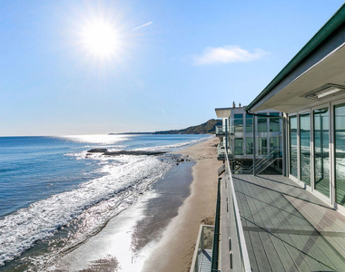 25216 Malibu Road - Photo Thumbnail 9