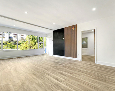 316 Crane Boulevard - Photo Thumbnail 2