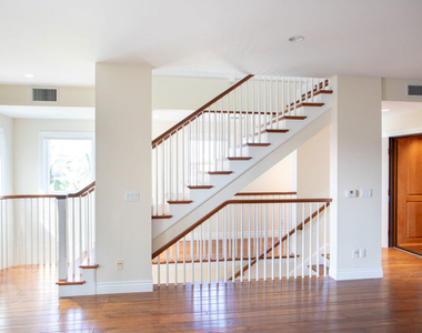 702 Pacific Ave. - Photo Thumbnail 9