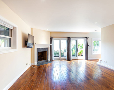 702 Pacific Ave. - Photo Thumbnail 4