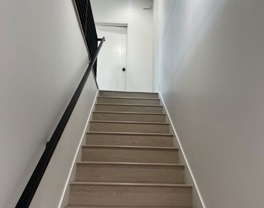 212 E 29th Street - Photo Thumbnail 7