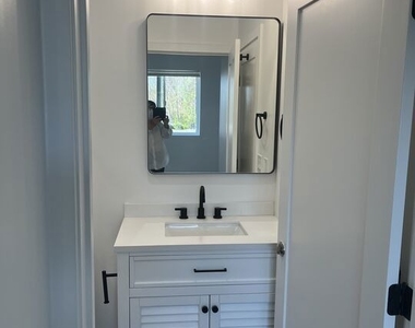 212 E 29th Street - Photo Thumbnail 32