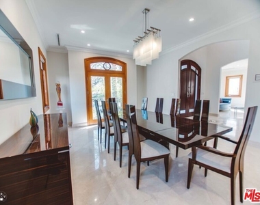 9033 Cresta Drive - Photo Thumbnail 6