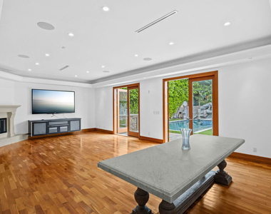9033 Cresta Drive - Photo Thumbnail 11