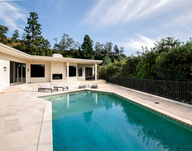 1845 Loma Vista Drive - Photo Thumbnail 35