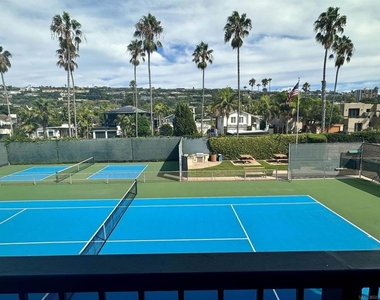 8263 Camino Del Oro - Photo Thumbnail 23