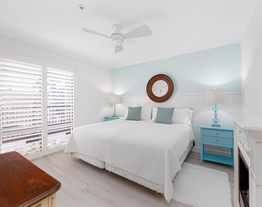 8263 Camino Del Oro - Photo Thumbnail 11