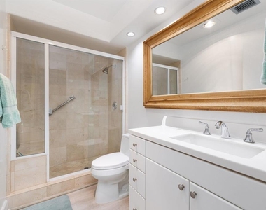 8263 Camino Del Oro - Photo Thumbnail 17