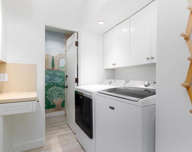 8263 Camino Del Oro - Photo Thumbnail 19