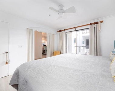 8263 Camino Del Oro - Photo Thumbnail 10