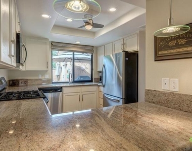 11 Palma Drive - Photo Thumbnail 9