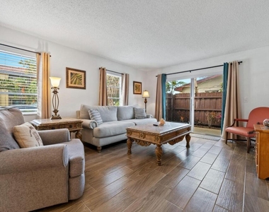 308 Southwind Court - Photo Thumbnail 2