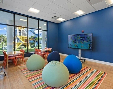 7369 Orangewood Lane - Photo Thumbnail 40