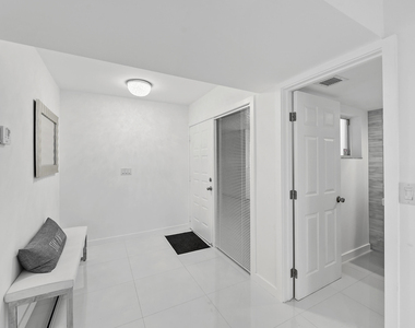 7369 Orangewood Lane - Photo Thumbnail 4