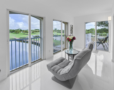 7369 Orangewood Lane - Photo Thumbnail 15