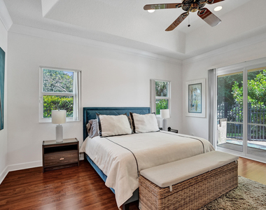 15910 Lindbergh Lane - Photo Thumbnail 20