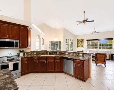 15910 Lindbergh Lane - Photo Thumbnail 8