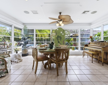 4268 Maurice Drive - Photo Thumbnail 23