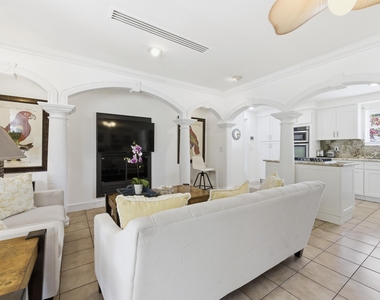 4268 Maurice Drive - Photo Thumbnail 24