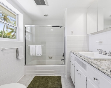 4268 Maurice Drive - Photo Thumbnail 28