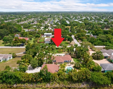 4268 Maurice Drive - Photo Thumbnail 37