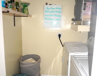 8731 Uranus Terrace - Photo Thumbnail 11
