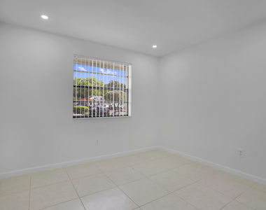 315 Nw 36th Avenue - Photo Thumbnail 18