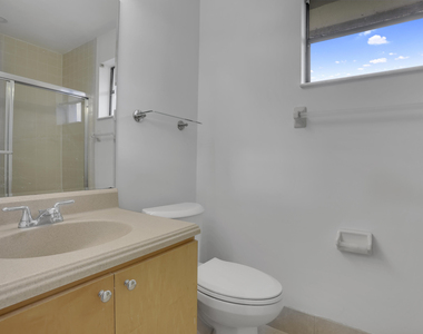 315 Nw 36th Avenue - Photo Thumbnail 20