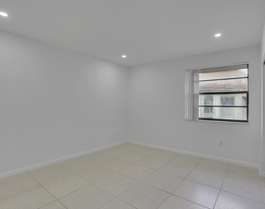 315 Nw 36th Avenue - Photo Thumbnail 13