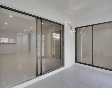 315 Nw 36th Avenue - Photo Thumbnail 23