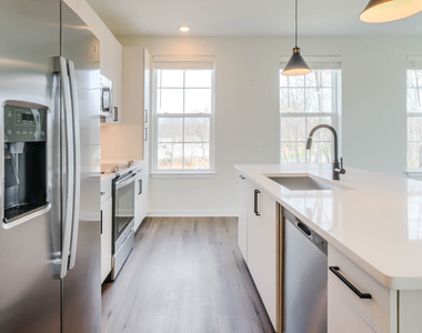 3 Westchester Park Drive - Photo Thumbnail 127