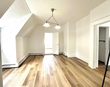 7 Law Street - Photo Thumbnail 7