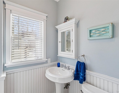38 Baycrest Avenue - Photo Thumbnail 8