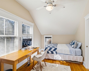 38 Baycrest Avenue - Photo Thumbnail 10