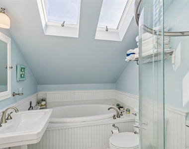 38 Baycrest Avenue - Photo Thumbnail 11