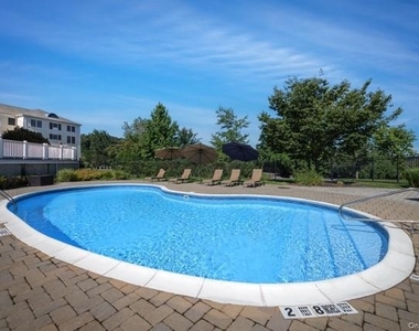 61 Bryant Avenue - Photo Thumbnail 3